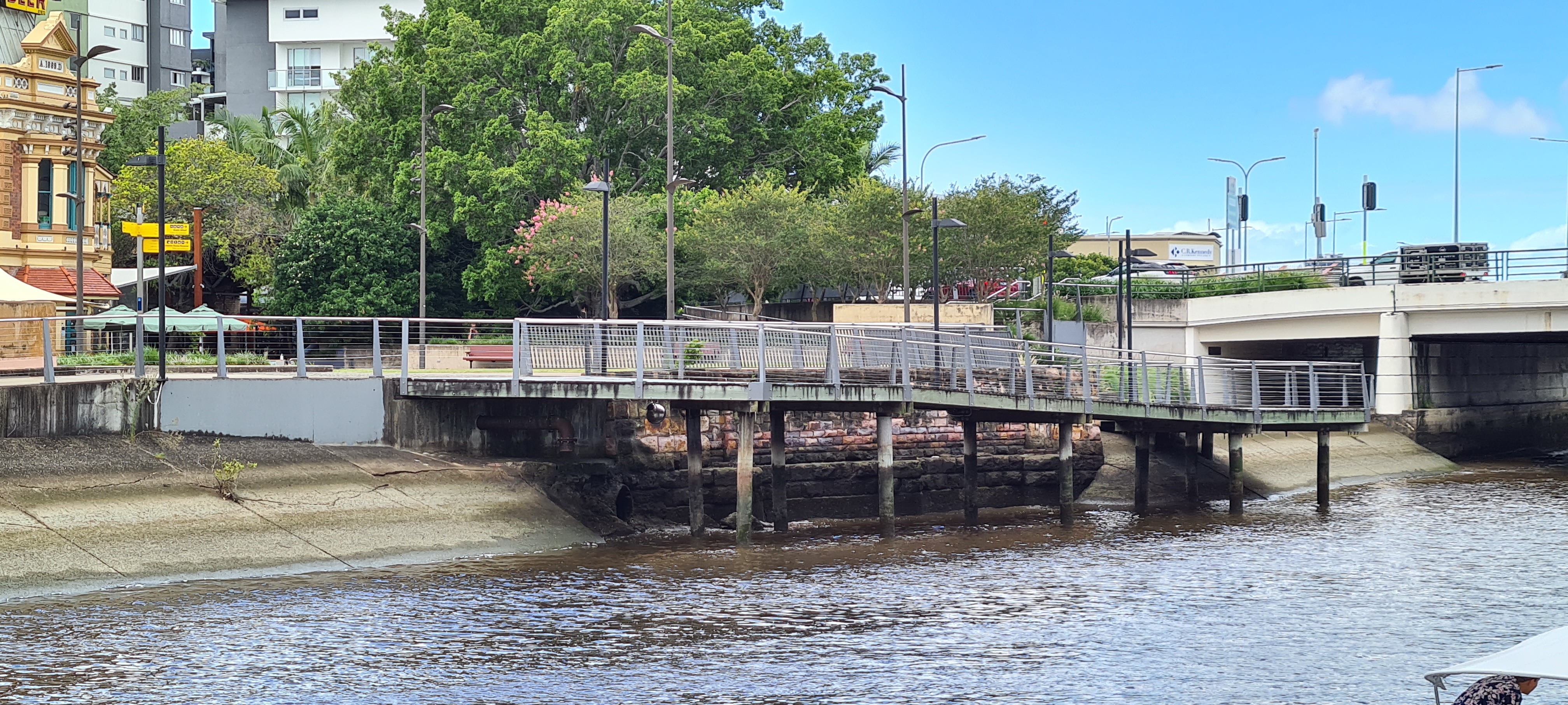 A photo of the Remnants of the second Breakfast Creek Bridge (north)