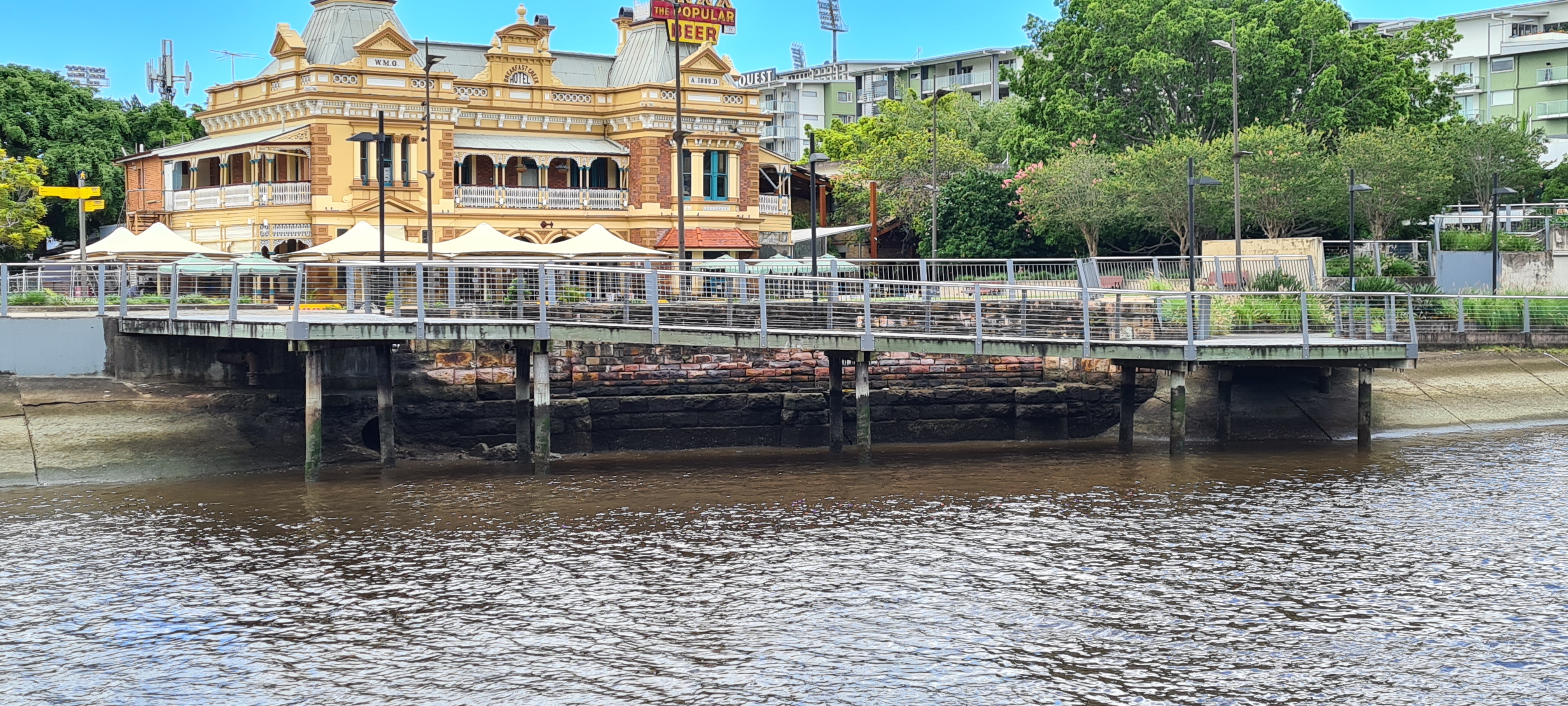 A photo of the Remnants of the second Breakfast Creek Bridge (north)