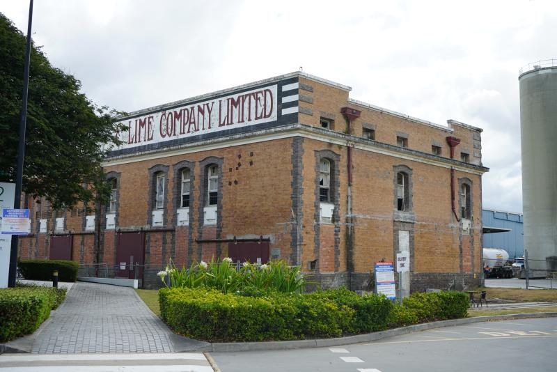 Three quarter view of the Queensland Cement and Lime Company powerhouse (former).