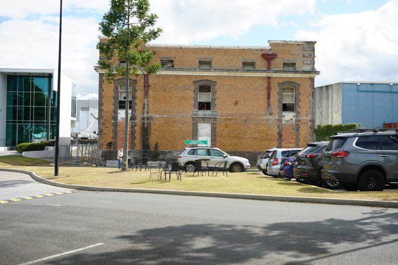 Frontal view of the Queensland Cement and Lime Company powerhouse (former)