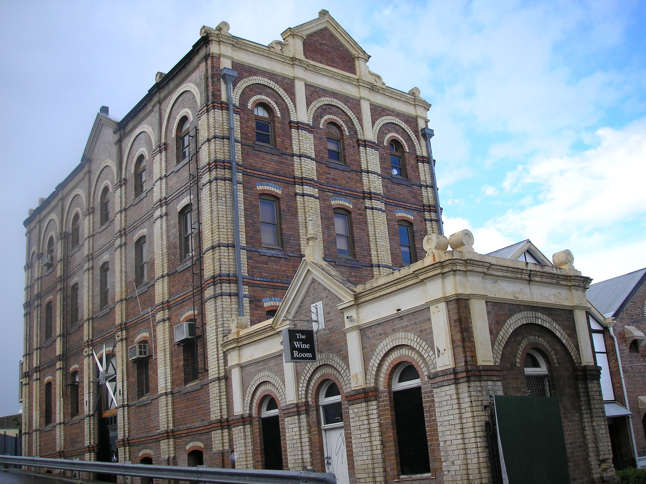 This is an image of the local heritage place known as Defiance Flour Mill (former)