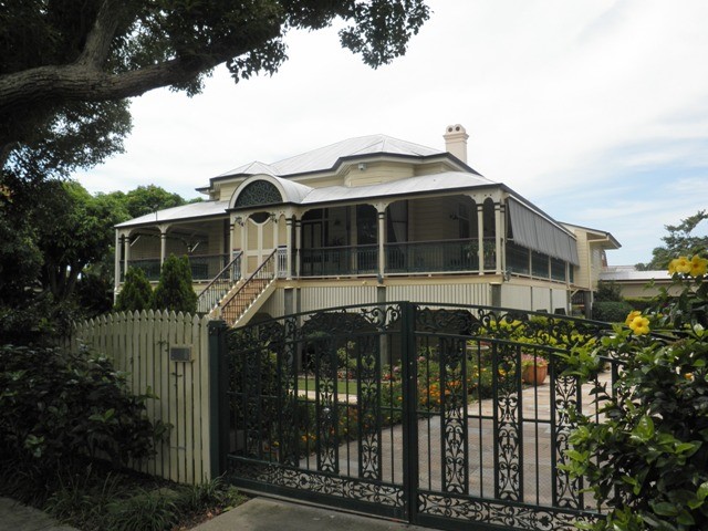 This is an image of the local heritage place known as Residence `Tingalpa'