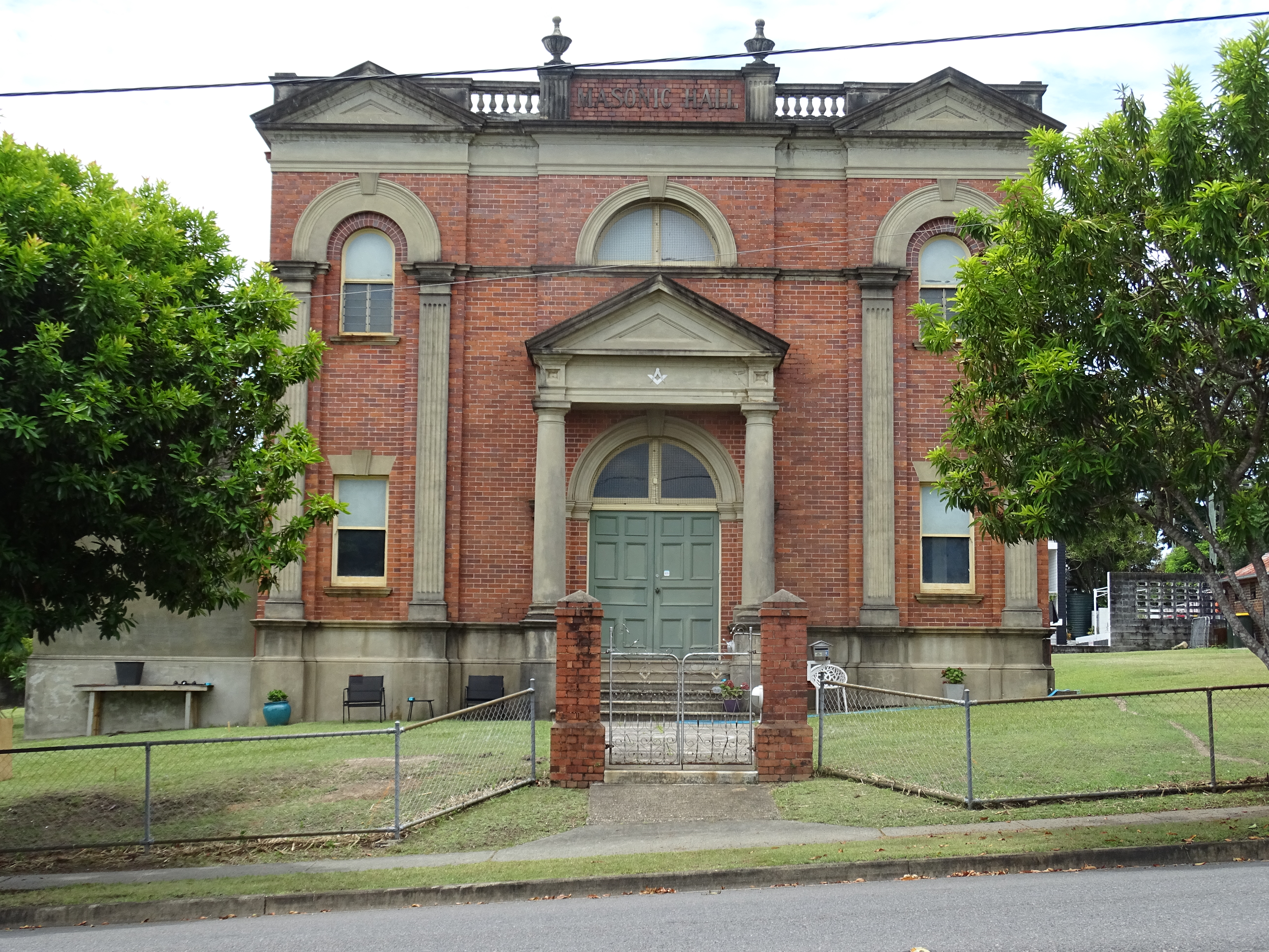 This is an image of the local heritage place known as Wynnum Masonic Hall