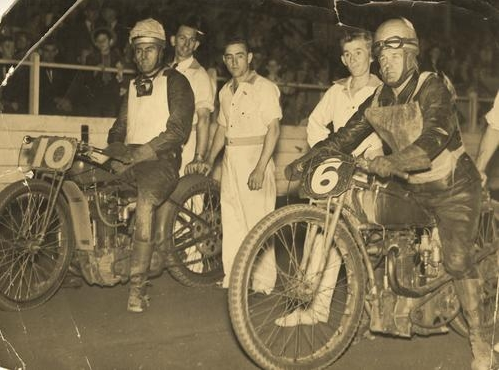 Cec O’Mara and Ben Unwin on their motorcycles at a speedway race at Davies Park in Brisbane, 1930