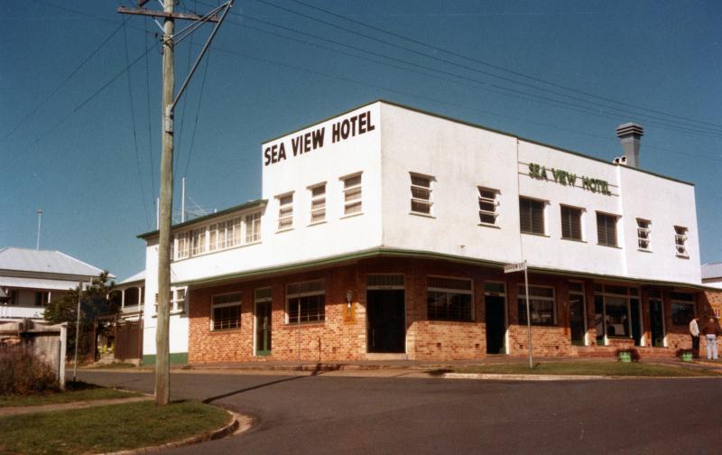 This is an image of ‘Seaview Hotel - Pier Avenue - Shorncliffe', viewed from the corner of Pier Avenue and Seaview Lane, Shorncliffe, looking south-west.